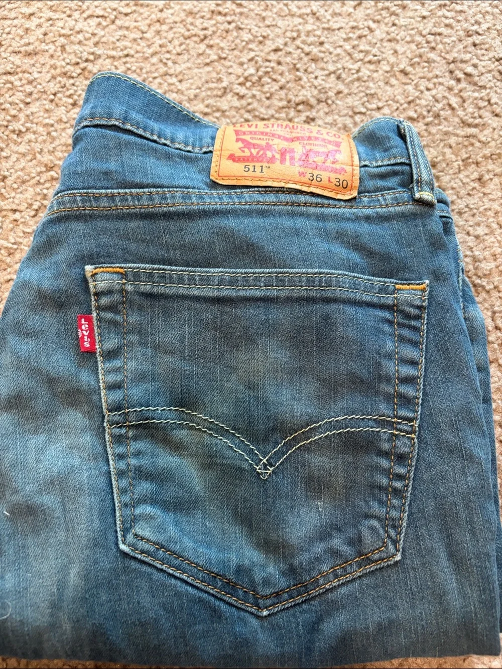 B71 Levi’s Denim Jeans, 36X32 style 511